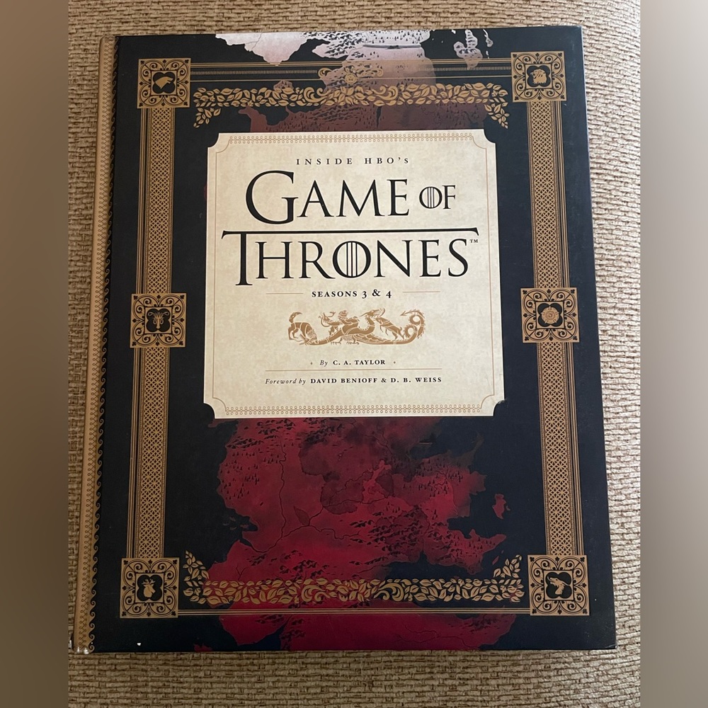 Inside HBO's Game of Thrones: Seasons 3 & 4 (Game of Thrones x Chronicle Books)